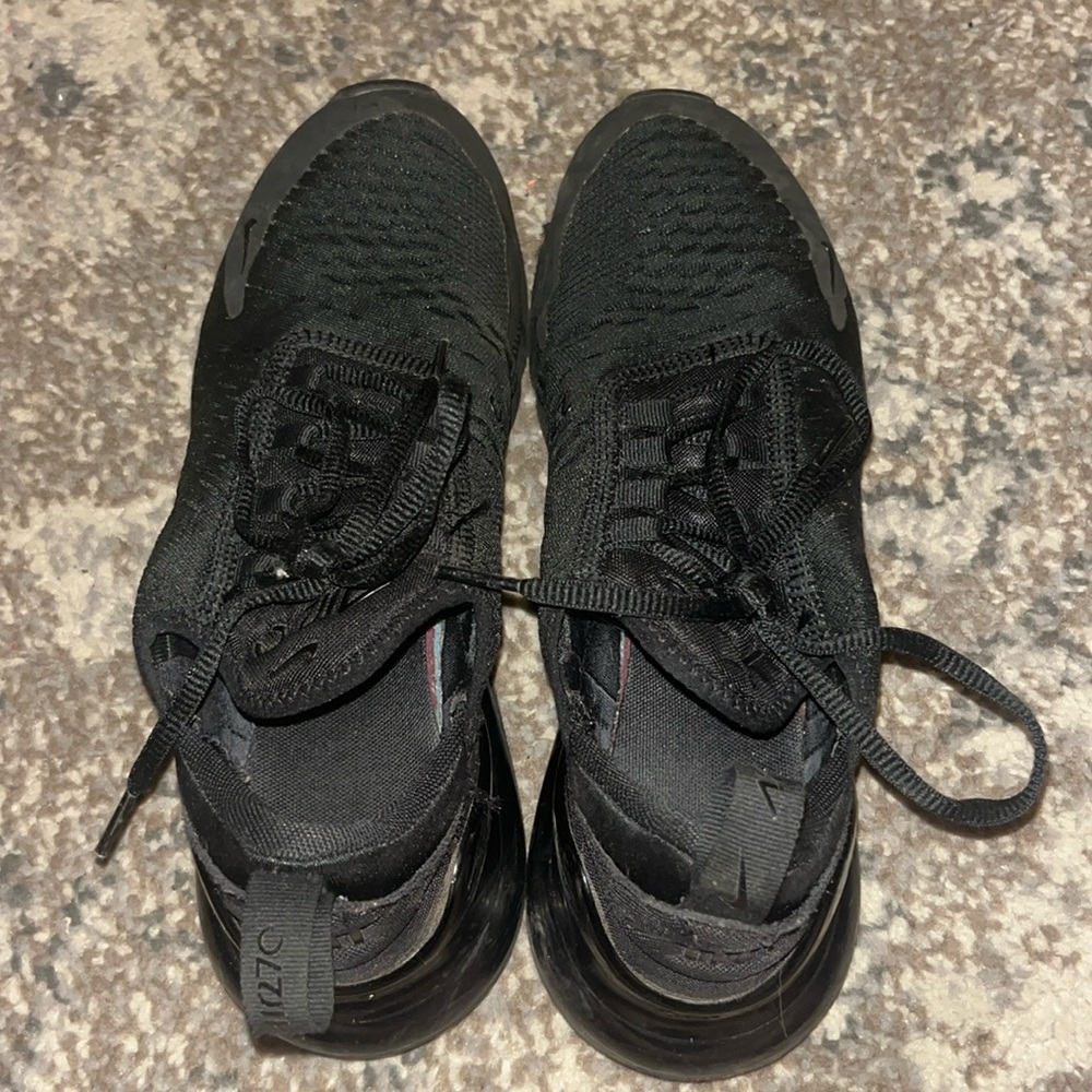 Nike 270s
